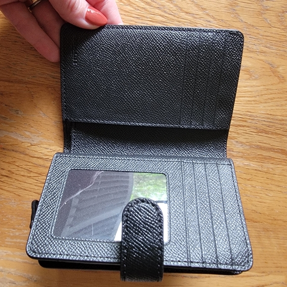 NWT Coach Corner Zip Wallet - Picture 3 of 11